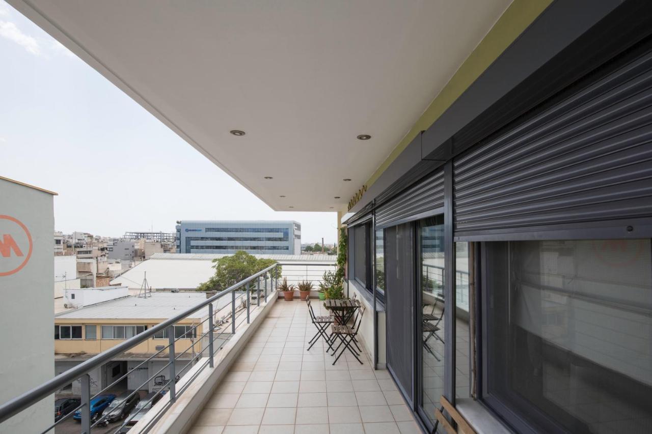 Spacious Modern Apartments With Great Rooftop View アテネ エクステリア 写真