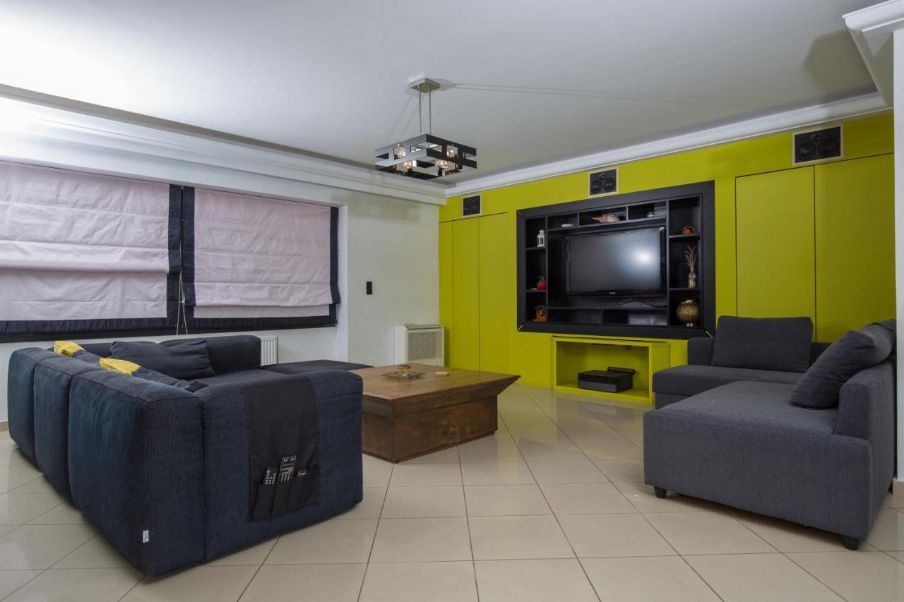 Spacious Modern Apartments With Great Rooftop View アテネ エクステリア 写真