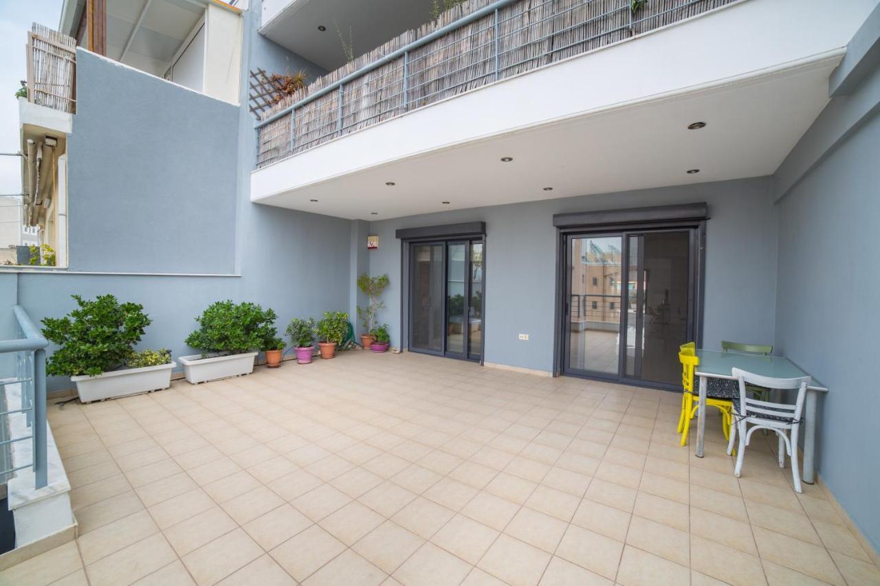Spacious Modern Apartments With Great Rooftop View アテネ エクステリア 写真