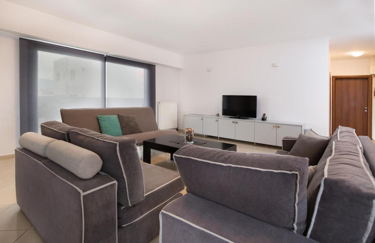 Spacious Modern Apartments With Great Rooftop View アテネ エクステリア 写真